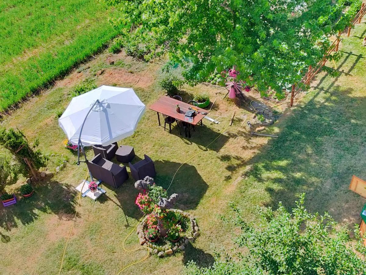 Apartmán Mansarda Viti - Sguardo Su Frontone - Exteriér fotografie