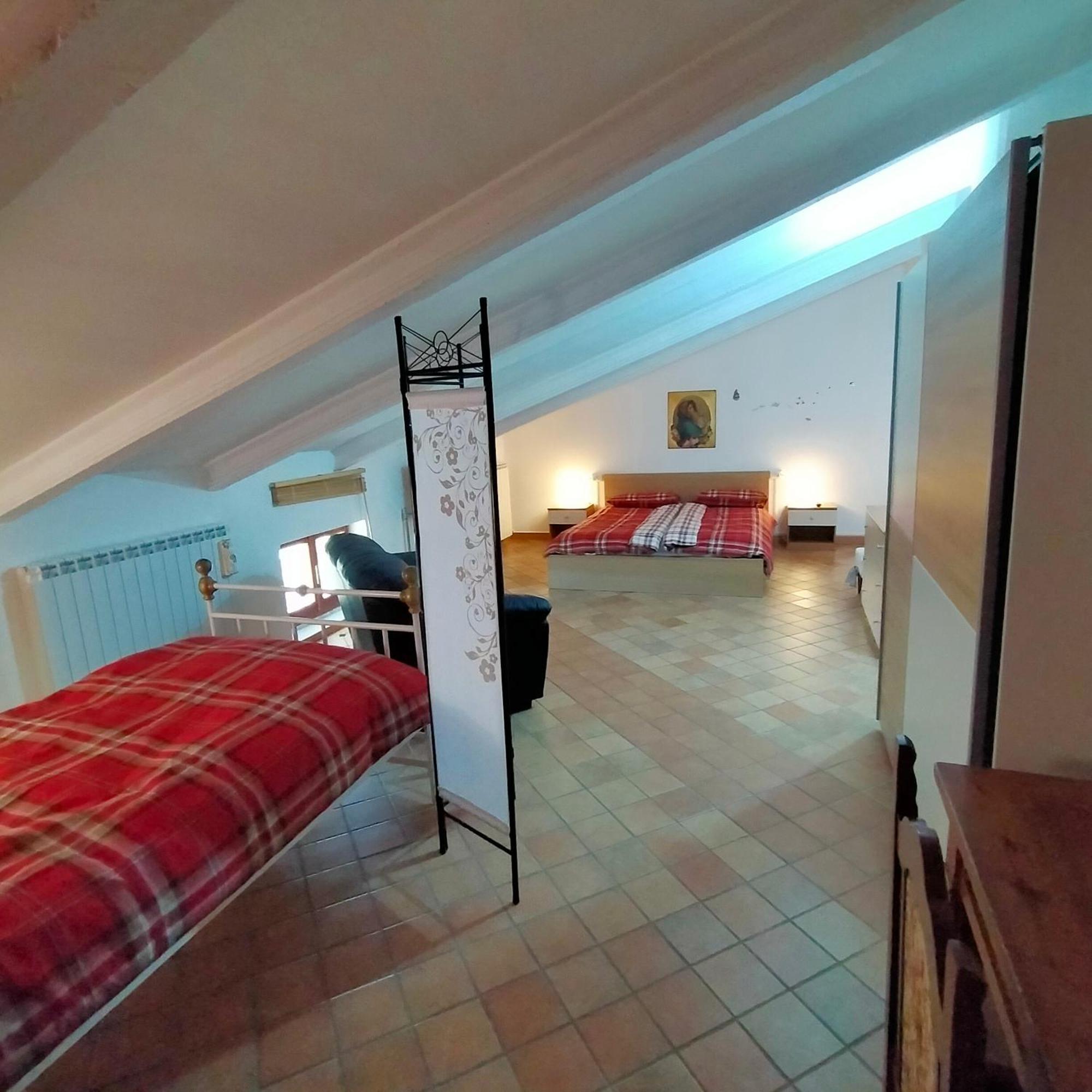 Apartmán Mansarda Viti - Sguardo Su Frontone - Exteriér fotografie